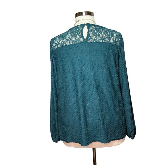 Zac & Rachel Woman 2X Green Swiss Dot Lace Yoke Blouse Long Sleeve Flowy Top - Picture 2 of 8